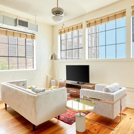 Aparthotel Sonder — Constance Lofts